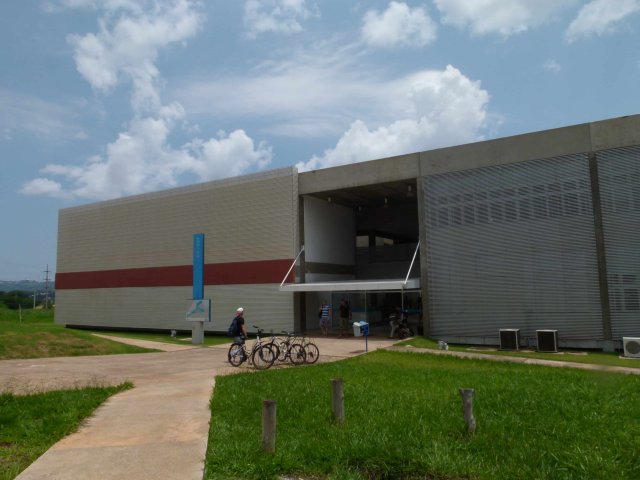Instalações